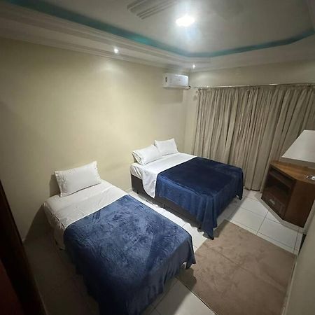 Linda Casa A 200M Da Basilica Nova Villa Aparecida  Eksteriør billede